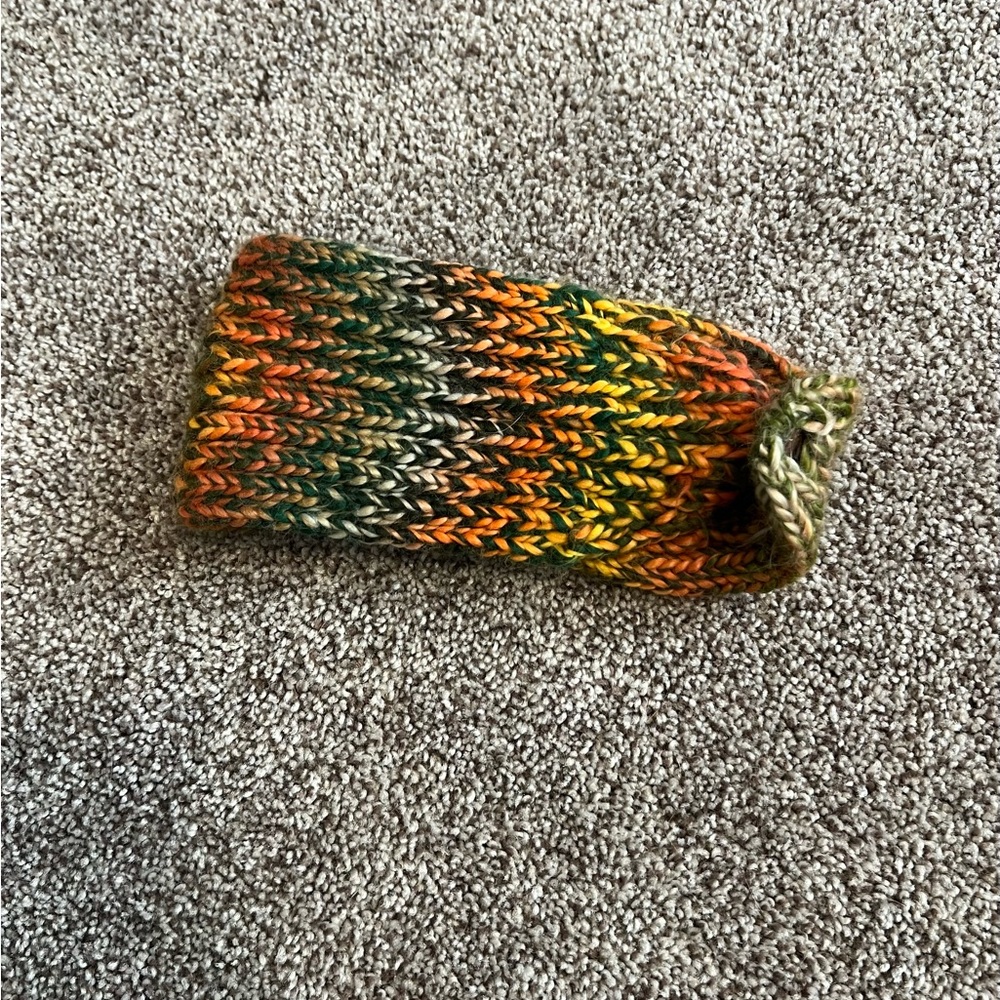 Charlie Paige Green and Orange Hair Accessory with Knitted Texture